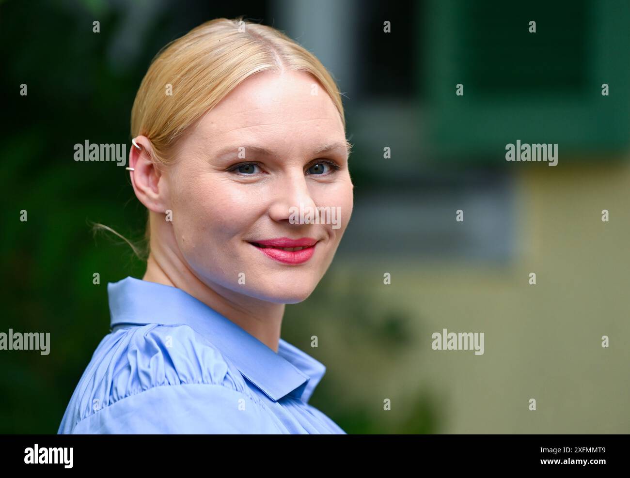 München, Deutschland. Juli 2024. Rosalie Thomass, Schauspielerin, nimmt an einem Empfang des FilmFernsehfonds Bayern (FFF Bayern) während der Filmfestspiele München Teil. Quelle: Sven Hoppe/dpa/Alamy Live News Stockfoto