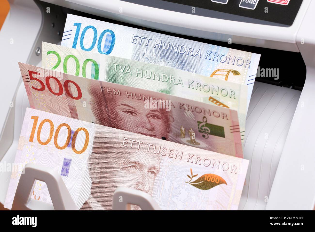 Schwedische Krone - Krone in der Zählmaschine Stockfoto