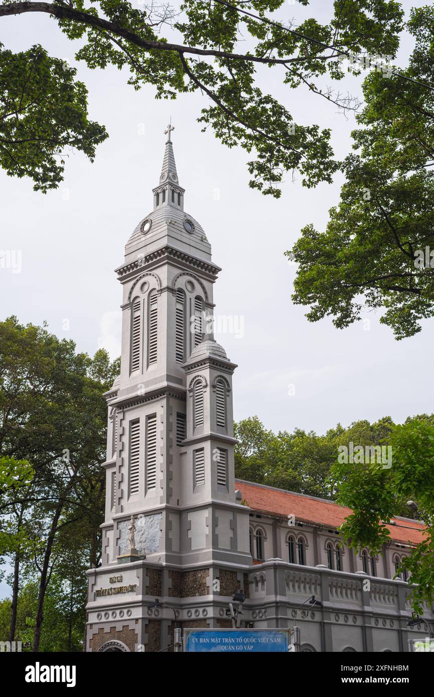 Ho-Chi-Minh-Stadt, Vietnam - 22. Juni 2024: Kirche St. Jeanne d'Arc. Stockfoto