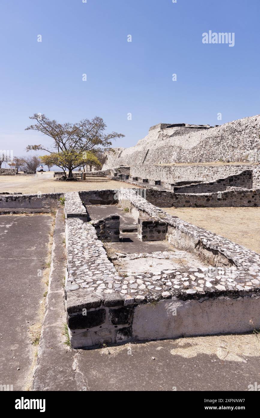 Maya-Ruinen in Xochicalco, antike prähispanische archäologische Stätte, Morelos, Mexiko, Maya-Siedlung von 650 n. Chr. bis 900 n. Chr. Xochicalco Mexiko. Stockfoto
