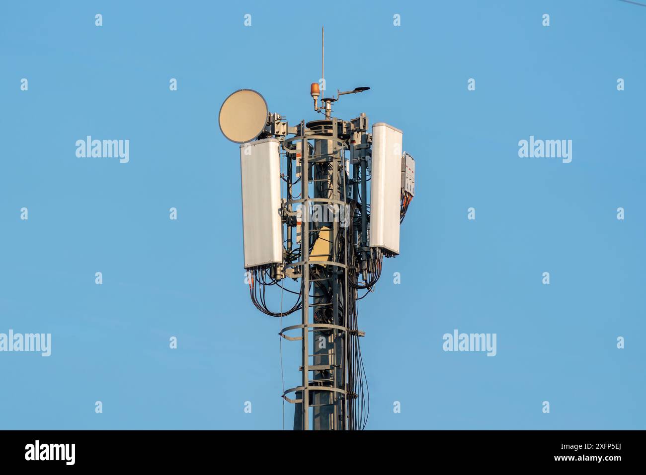 Handysender, Telefonantenne Stockfoto