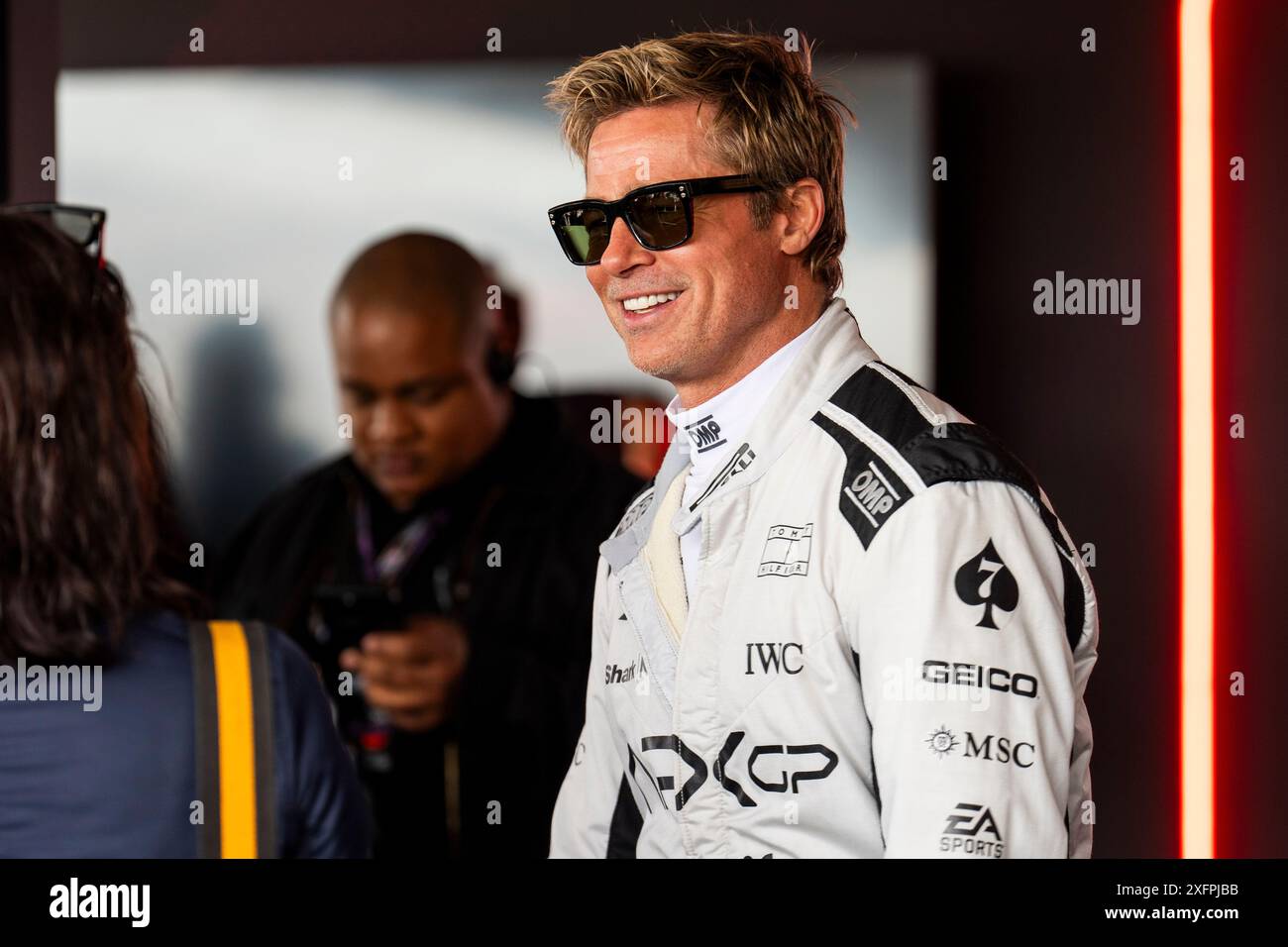 Brad Pitt (USA) Schauspieler in der „APX GP“ Suite for Movie Promotion am 1. Tag, donnerstag, 4. juli 2024 des Formel 1 qatar Airways british Grand prix 2024, der vom 5. juli bis 7. juli 2024 auf der silverstone-Strecke stattfinden soll. Credit: Alessio de Marco/Alamy Live News Stockfoto