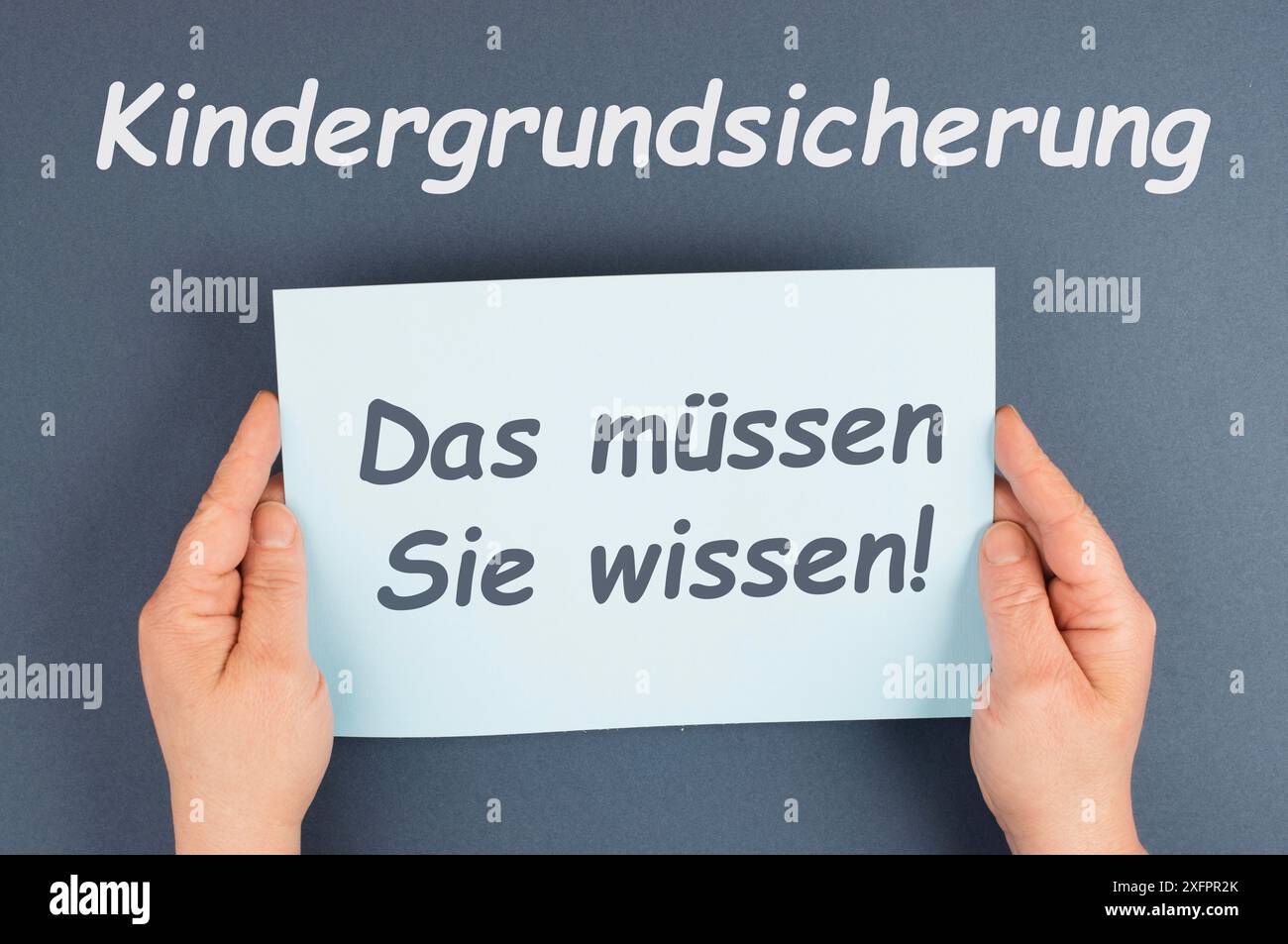 Grundgeld für Kinder, das müssen Sie wissen, deutsche Sprache, neue Zahlungsregelung für die Familie in Deutschland, soziale Fragen Stockfoto