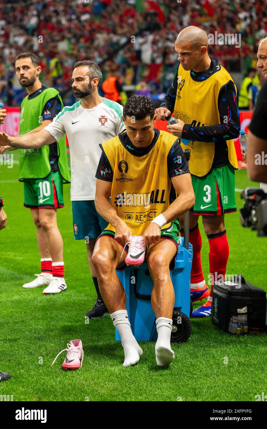 Cristiano ronaldo nike Fotos und Bildmaterial in hoher Auflosung Alamy