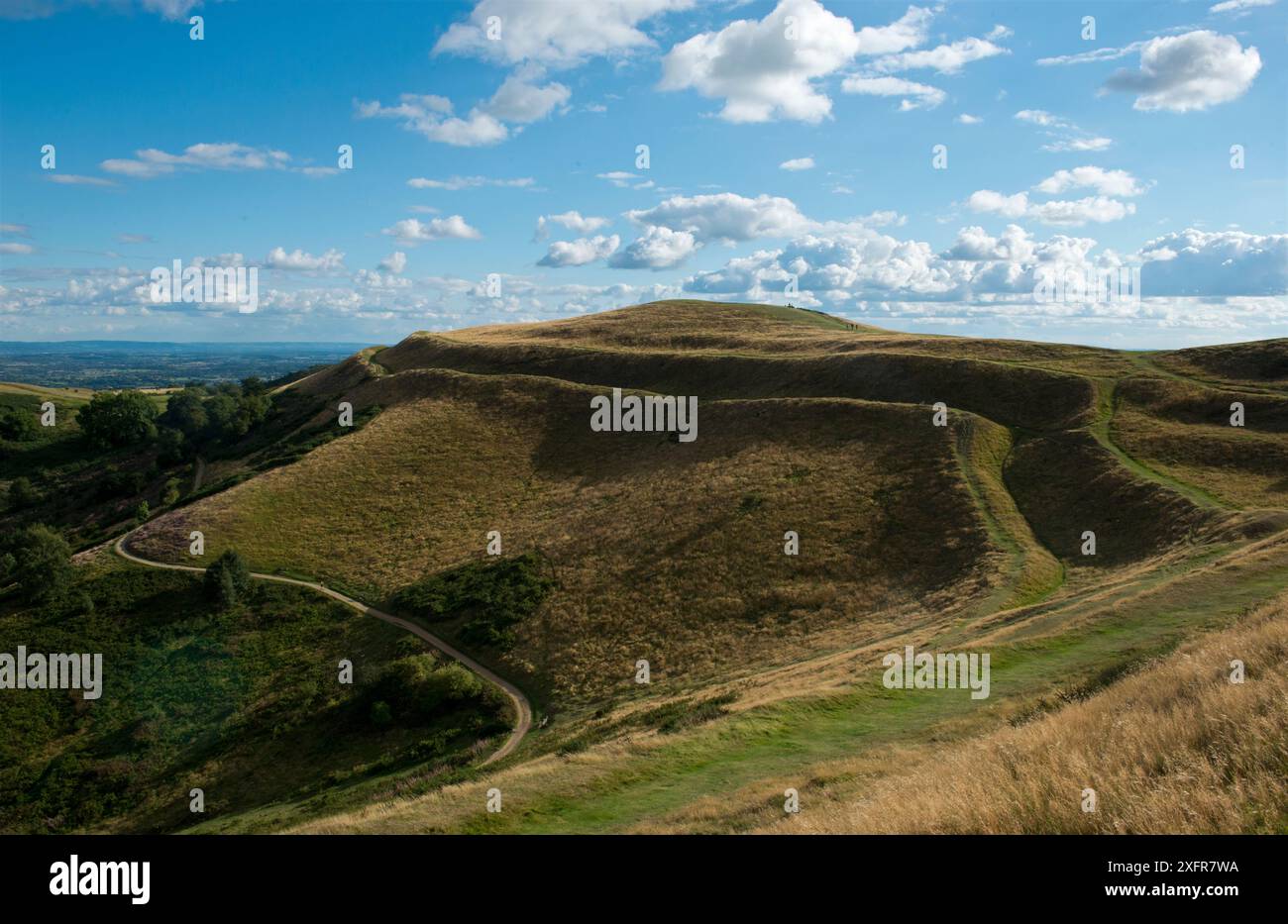 Südlicher Ausbau des British Camp Iron-Age Hill Fort auf den Malvern Hills AONB, 2. Jahrhundert v. Chr., Herefordshire, England, Vereinigtes Königreich, August 2017. Stockfoto