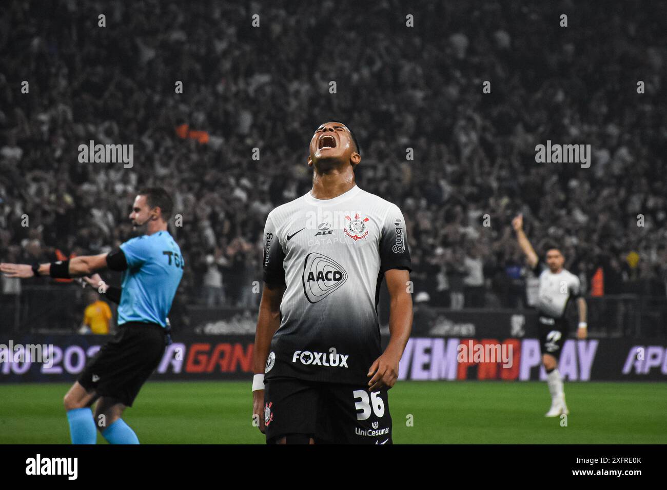 Sao Paulo, Brasilien. Juli 2024. Wesley (Corinthians) bedauert die verlorene Chance während des Spiels zwischen Corinthians und Vitoria in der Neo Quimica Arena in Sao Paulo, Brasilien, das Spiel gilt für die brasilianische Meisterschaft Serie A (Roberto Casimiro/SPP) Credit: SPP Sport Press Photo. /Alamy Live News Stockfoto