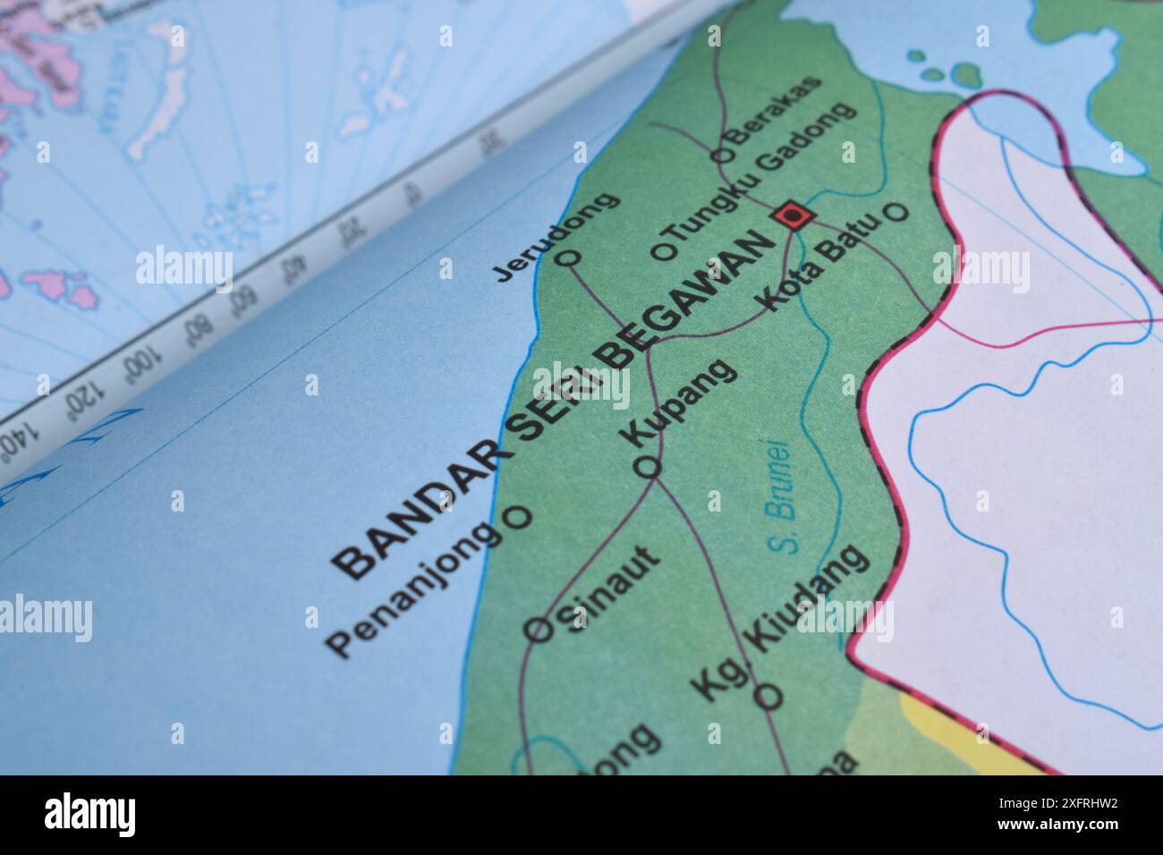 Bandar Seri Begawan, Brunei von der Weltkarte. Nahaufnahme und selektiver Fokus Stockfoto