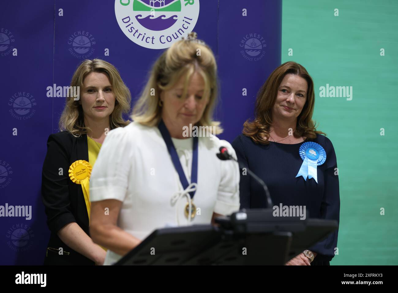 Chichester, West Sussex, Großbritannien. Abgebildet ist die Kandidatin der Liberaldemokraten Jessica Brown-Fuller, die den Parlamentsabgeordneten und Bildungsminister Gillian Keegan besiegt. Quelle: Sam Stephenson/Alamy Live News Stockfoto