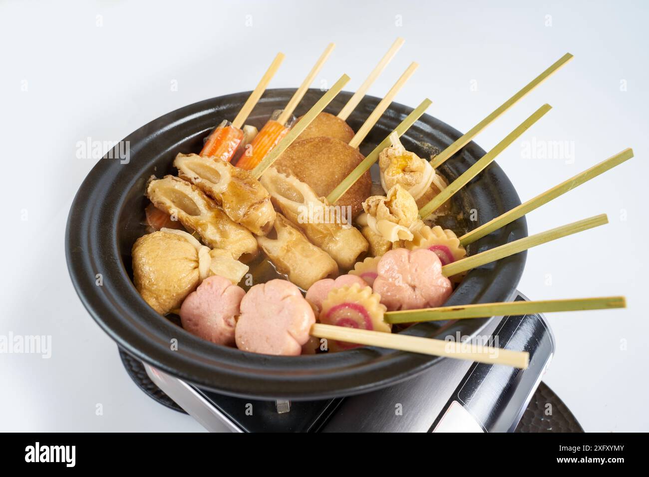 Oden ist eines der führenden hausgemachten Wintergerichte Japans. Stockfoto