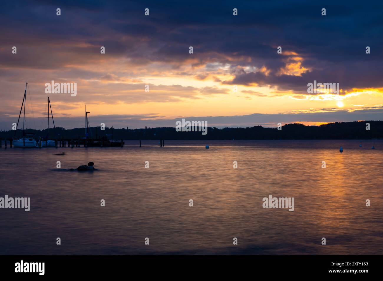 Schondorf mit Blick auf den Ammersee, Oberbayern, Bayern, Deutschland Stockfoto