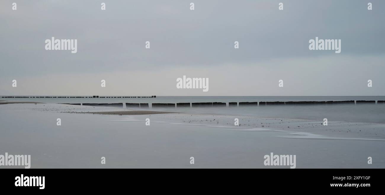 Keuchen am Ostseestrand von Kühlungsborn in Mecklenburg-Vorpommern Stockfoto