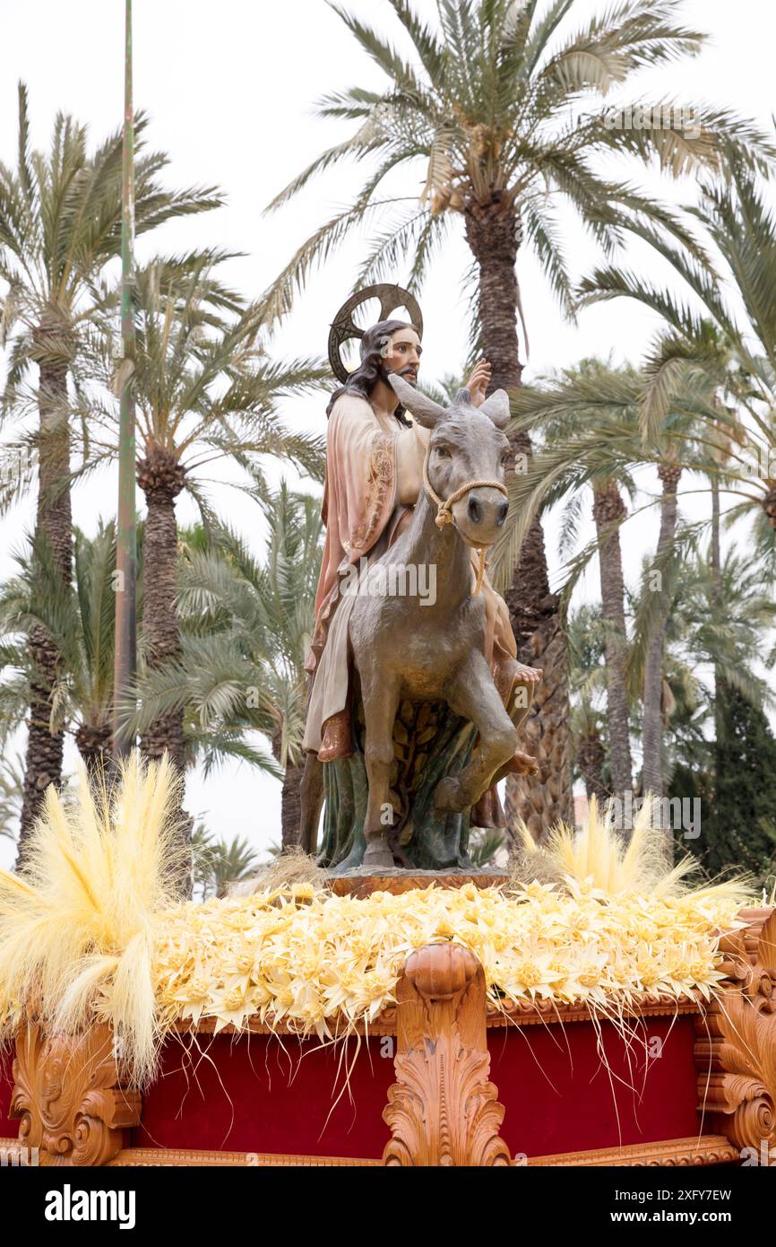 Jesus Christus sitzt auf einem Esel, Jerusalem Prozession, Statue, Palmensonntag, Emilio Villanueva Park, Semana Santa, Elche, Alicante, Valencia Autonomy, Spanien Stockfoto