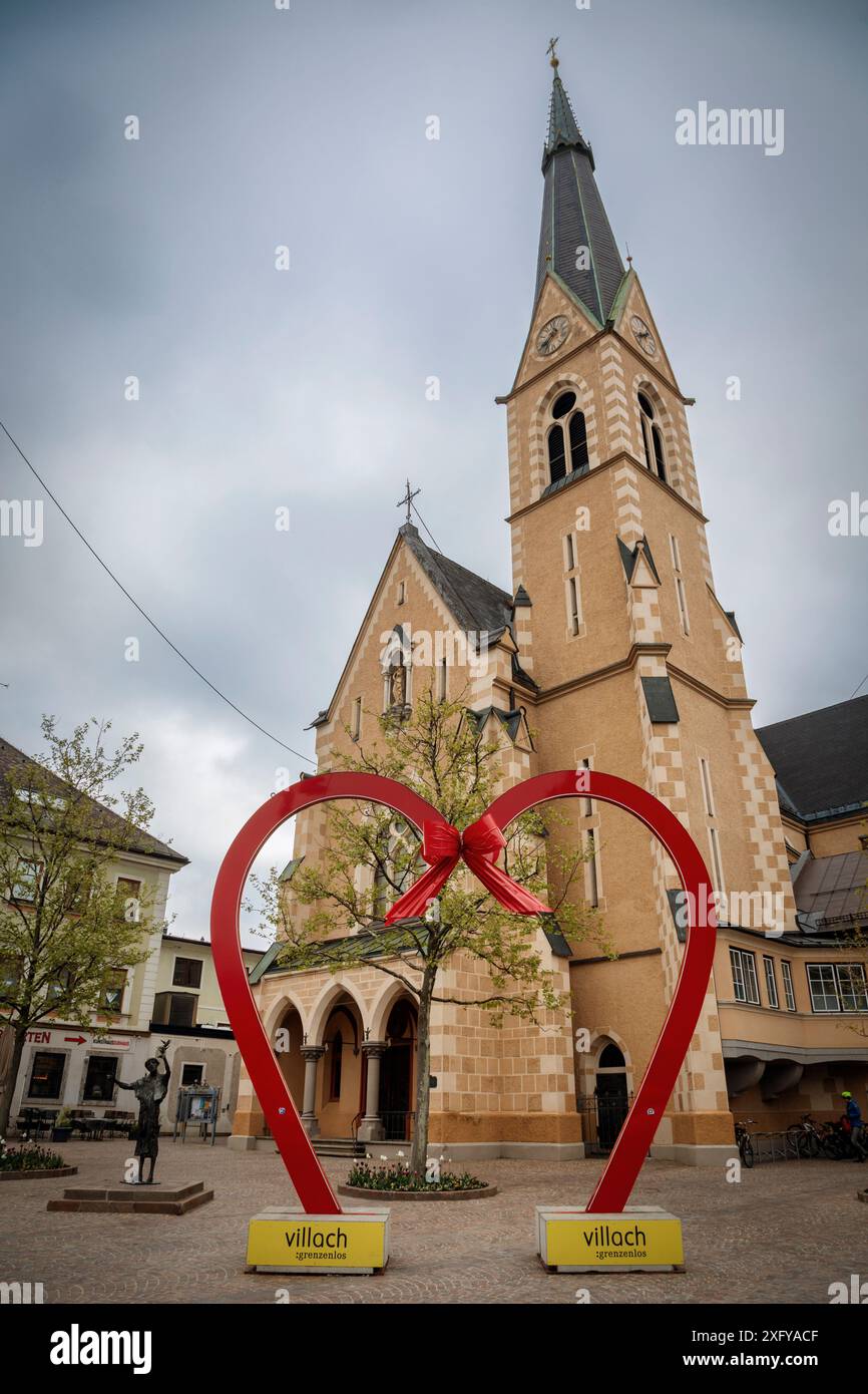 Pfarrkirche St. Nikolai in Villach, Kärnten, Österreich Stockfoto