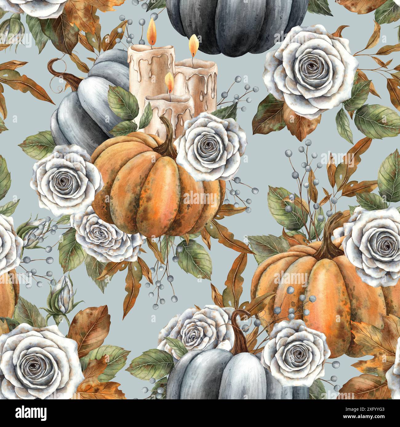 Schwarze und orangene Kürbisse, Wachskerzen, weiße Rosen mit Herbstblättern und Beeren. Nahtloses Aquarellmuster auf blauem Hintergrund. Geeignet für Hal Stockfoto