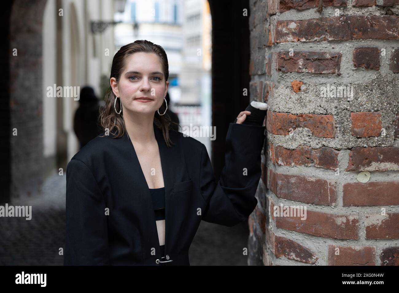 München, Deutschland. Juli 2024. Vanessa Loibl Portrait bei der Premiere von MUeNTER & KANDINSKY während der Filmfestspiele München am 5. Juli 2024 in München. (Foto: Alexander Pohl/SIPA USA) Credit: SIPA USA/Alamy Live News Stockfoto