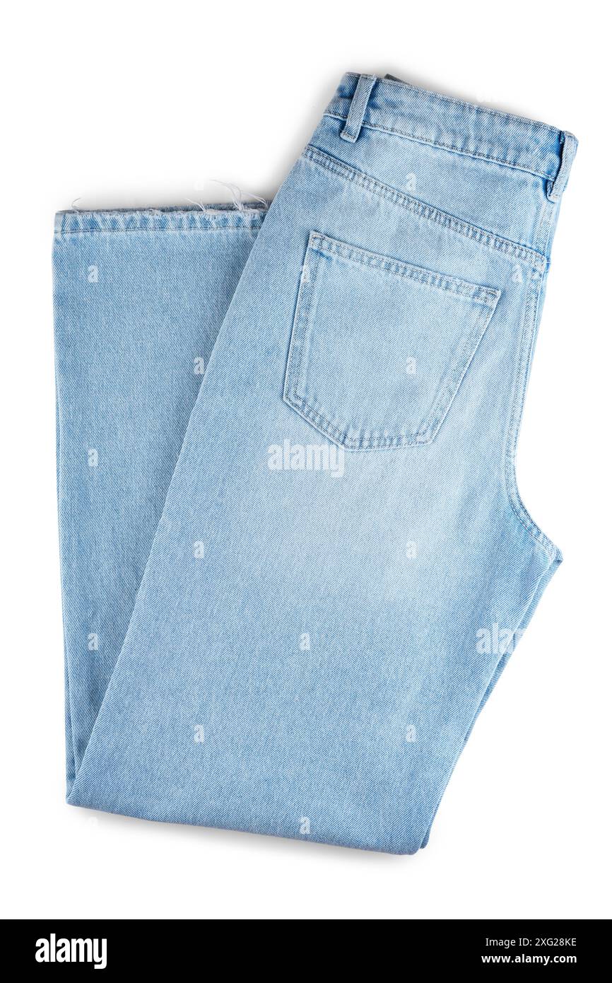 Blaue jeans Denim, gefaltete blaue Jeanshose hinten mit Tasche isoliert auf weißem Hintergrund, Draufsicht. Modekonzept, Geschäft, Einkaufen, Verkauf. Stockfoto