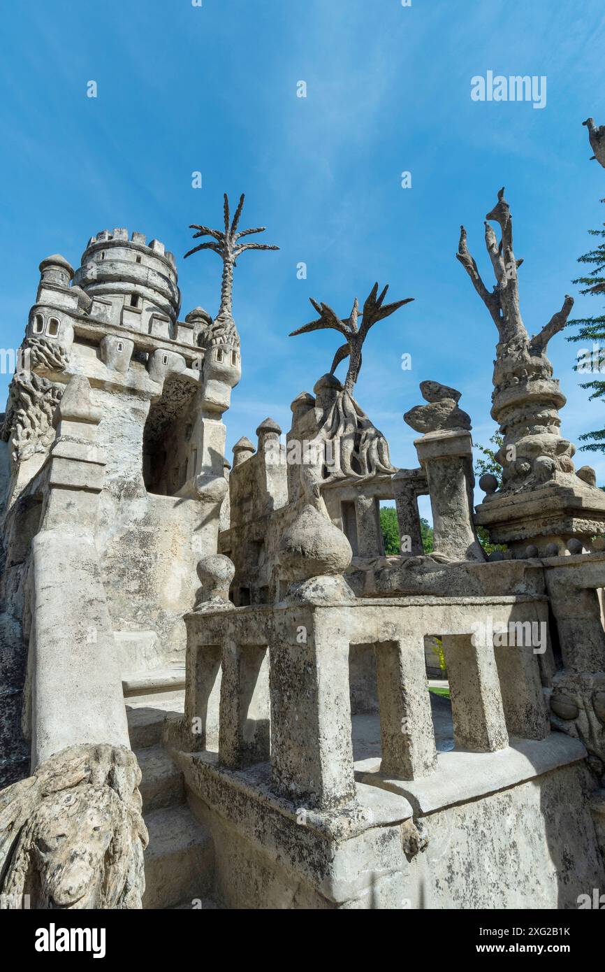 Hauterives. Palais ideal erbaut von Postman Ferdinand Cheval naive Art, Drôme, Auvergne-Rhone-Alpes, Frankreich Stockfoto