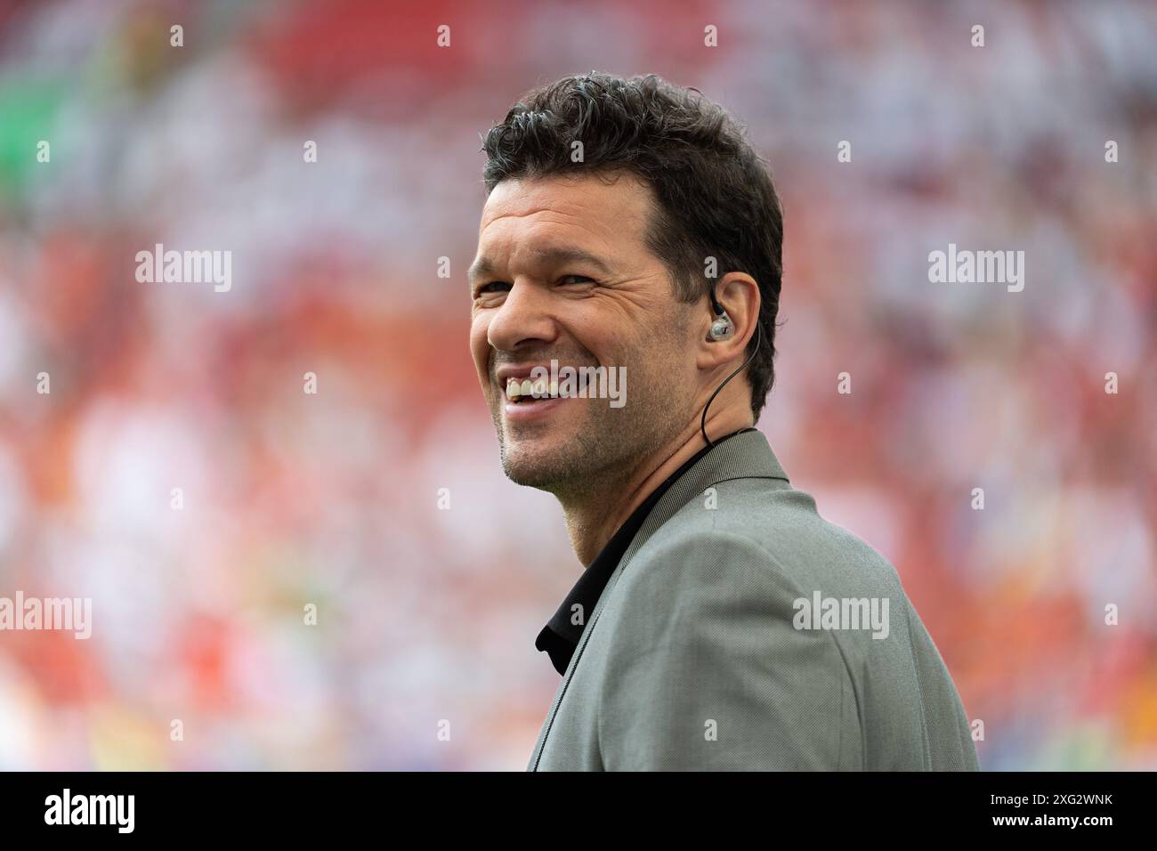 Michael Ballack, lachend. Deutschland, Spanien (ESP) vs. Deutschland ...