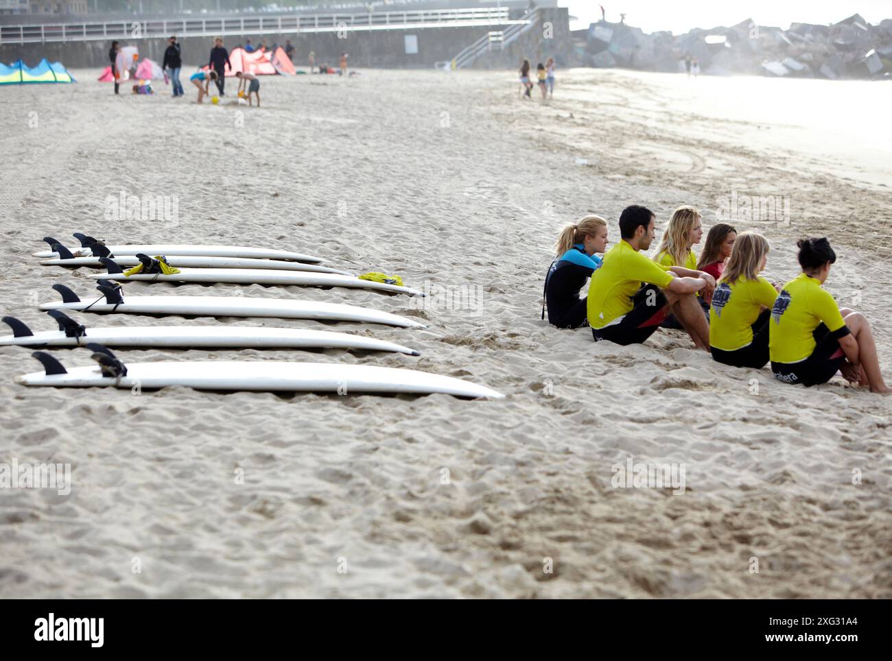Surf, Zurriola Strand, San Sebastian, Gipuzkoa, Donostia, Baskenland, Spanien Stockfoto