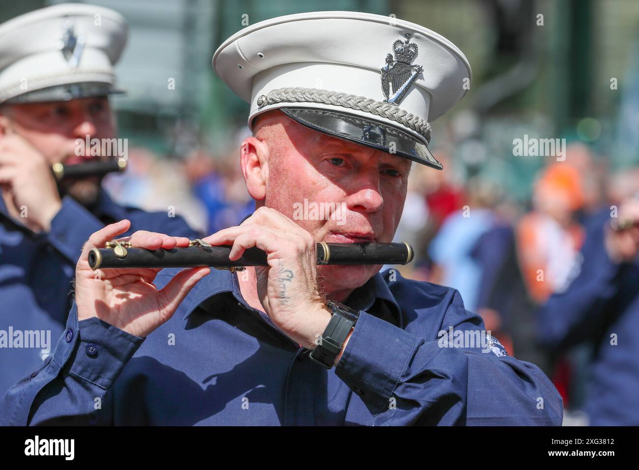 Glasgow, Großbritannien. Juli 2024. Die Grand Lodge of Scotland Orange Order, zusammen mit anderen Orange Orders, veranstaltete ihre jährliche Parade durch Glasgow, Schottland, um den 12. Juli zu feiern, wobei schätzungsweise 4000 Teilnehmer teilnahmen. Der Orangenorden ist die älteste und größte protestantische Bruderschaft in Schottland, deren Wurzeln bis ins 18. Jahrhundert in Ulster zurückreichen. Quelle: Findlay/Alamy Live News Stockfoto