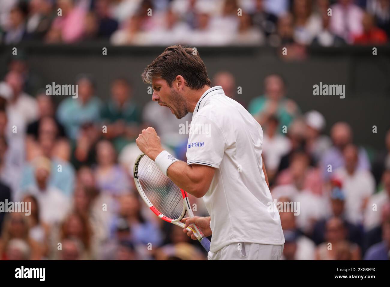 LONDON, ENGLAND - 6. JULI: Cameron Norrie aus Großbritannien feiert, als er am 6. Juli 2024 in London gegen Alexander Zverev aus Deutschland in seinem Gentlemen's Singles Spiel in der dritten Runde am 6. Tag der Meisterschaft Wimbledon 2024 im All England Lawn Tennis and Croquet Club spielt. MB Media Solutions/Alamy Live News Stockfoto