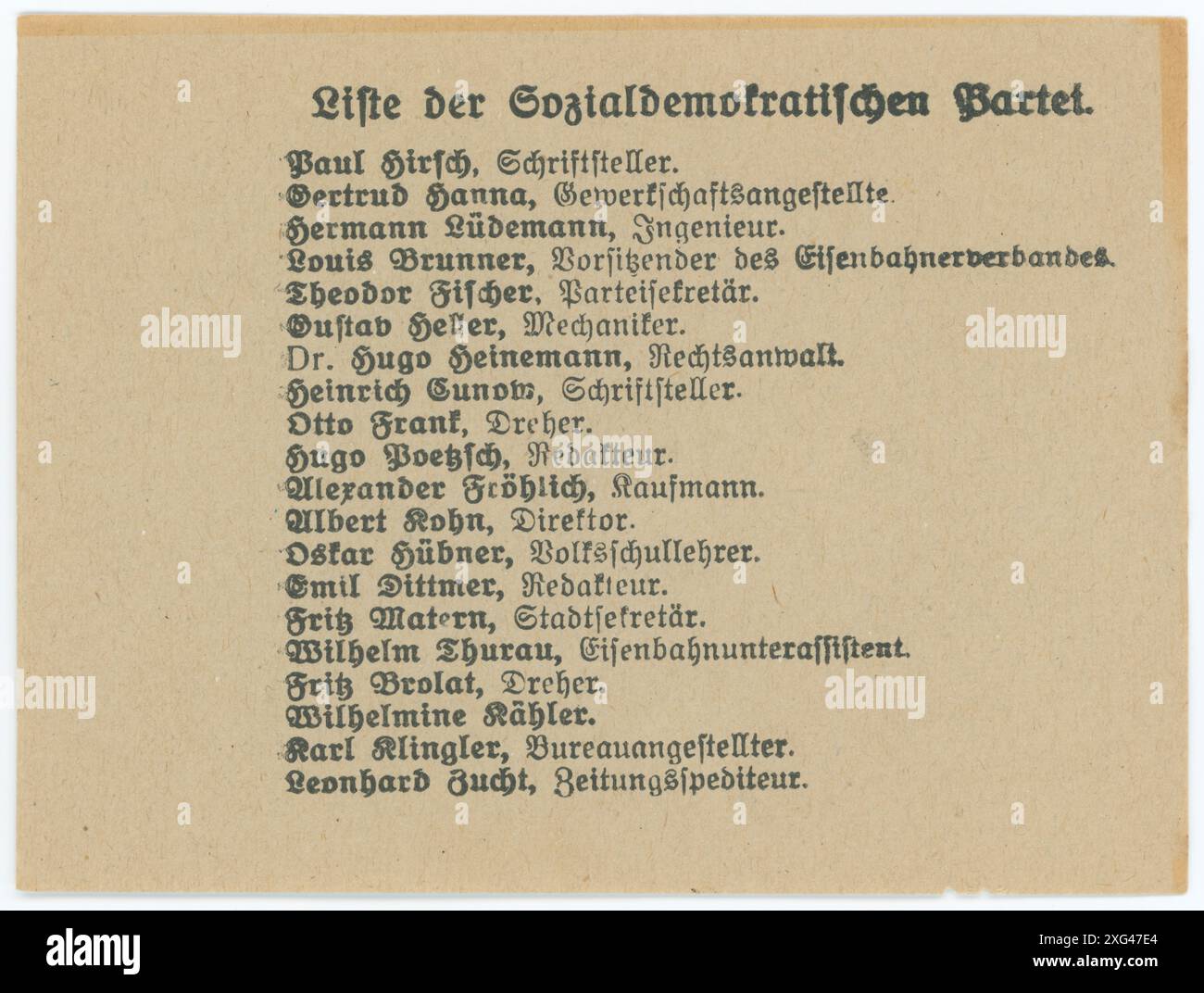 Stimmzettel/ Wahlzettel der Reichstagswahl 1920 - die Reichstagswahl vom 6. Juni 1920 war die zweite Wahl während der Weimarer Republik und die erste zu einem regulären Deutschen Reichstag. Die Bundestagswahl 1920 fand am 6. Juni 1920 zur Wahl des ersten Reichstags der Weimarer Republik statt. Sie folgte der im Januar 1919 gewählten Weimarer Nationalversammlung, die die republikanische Verfassung ausgearbeitet und ratifiziert hatte. Stockfoto