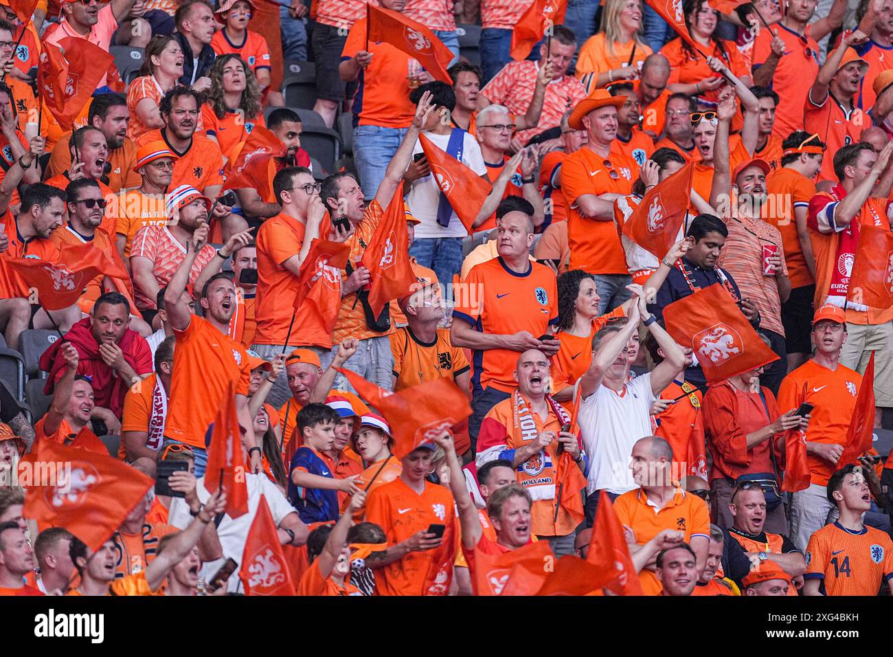 BERLIN, DEUTSCHLAND - 6. JULI: Fans der Niederlande vor dem Viertelfinale - UEFA EURO 2024 Spiel zwischen den Niederlanden und Turkiye im Olympiastadion am 6. Juli 2024 in Berlin. (Foto: Joris Verwijst/BSR Agency) Credit: BSR Agency/Alamy Live News Stockfoto