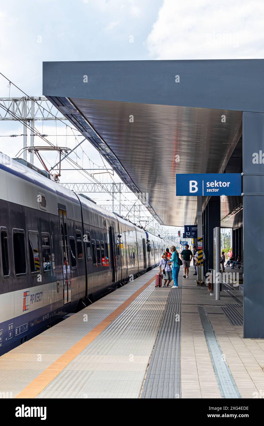 4. Juli 2024 Lublin Polen. Bahnhof an einem sonnigen Sommertag. Stockfoto