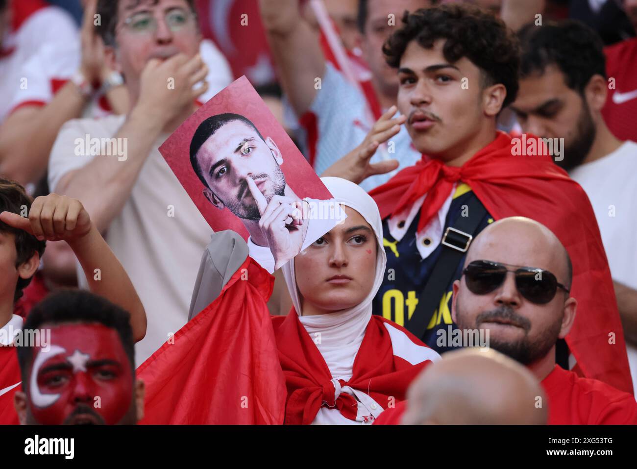 Berlin, Deutschland, 6. Juli 2024. Türkiye-Fans während des Spiels zwischen den Niederlanden und Türkiye. Uefa Euro 2024 Deutschland. Achtelrunde. Quelle: Fabideciria/Alamy Live News Stockfoto