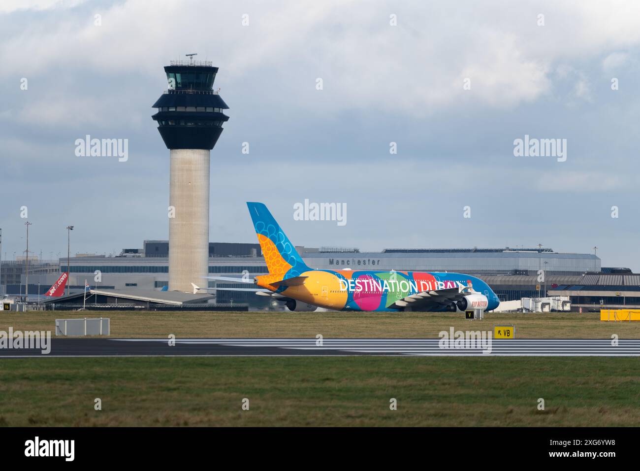 Emirates Airbus A380 am Flughafen Manchester International Stockfoto