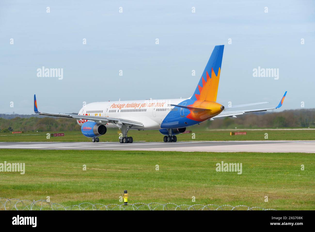 Jet2 Boeing 757 am Flughafen Manchester Stockfoto