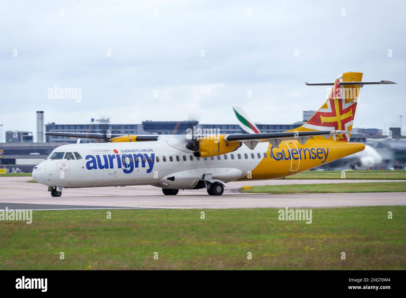 Aurigny Air Services ATR72 von Manchester nach Guernsey. Stockfoto