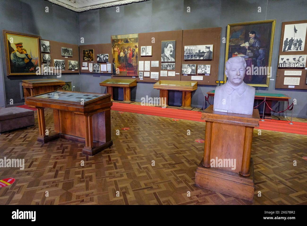 Gori, Georgien - 3. Juli 2024: Das Joseph Stalin Museum, das dem Leben von Joseph Stalin gewidmet ist, befindet sich in Gori, Georgien. Stockfoto