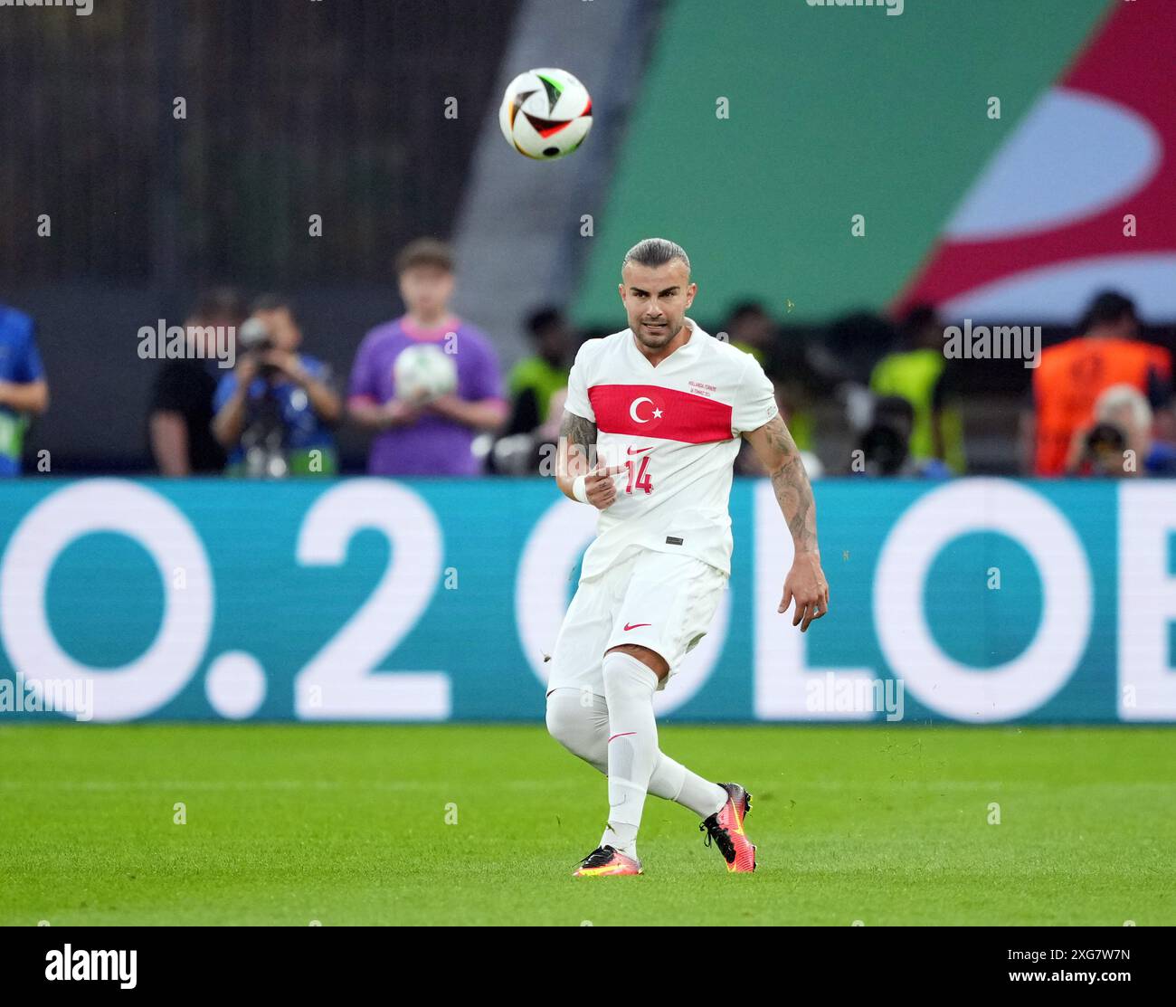 06 Juli 2024, Berlin: Fußball: Europameisterschaft, Türkei - Niederlande, Endrunde, Viertelfinale, Olympiastadion, Abdülkerim Bardakci aus der Türkei. Foto: Soeren Stache/dpa Stockfoto