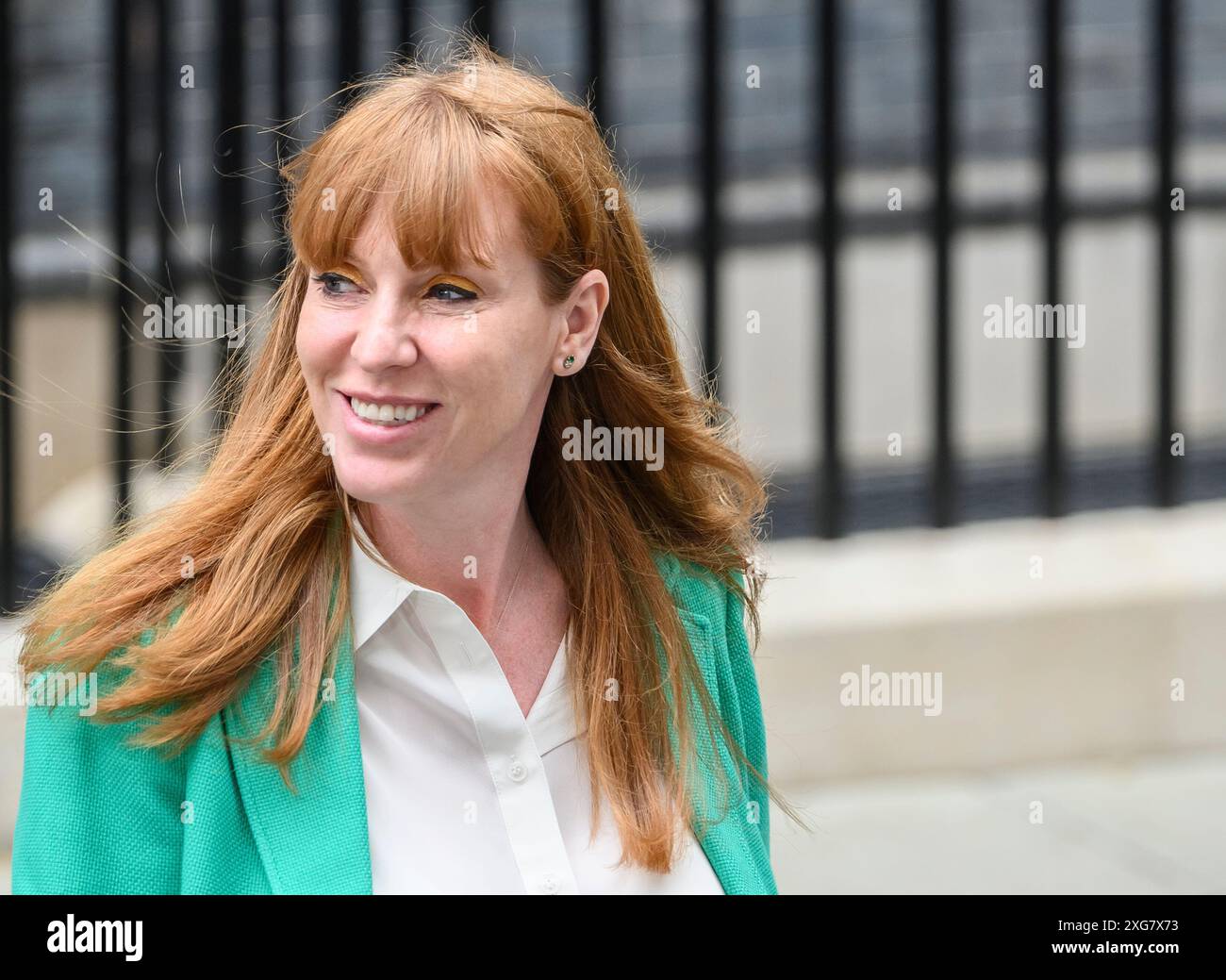 Angela Rayner Parlamentsabgeordnete - stellvertretende Premierministerin und Staatssekretärin für Nivellierung, Wohnungsbau und Gemeinschaften - in Downing Street als neue Premierministerin Si Stockfoto