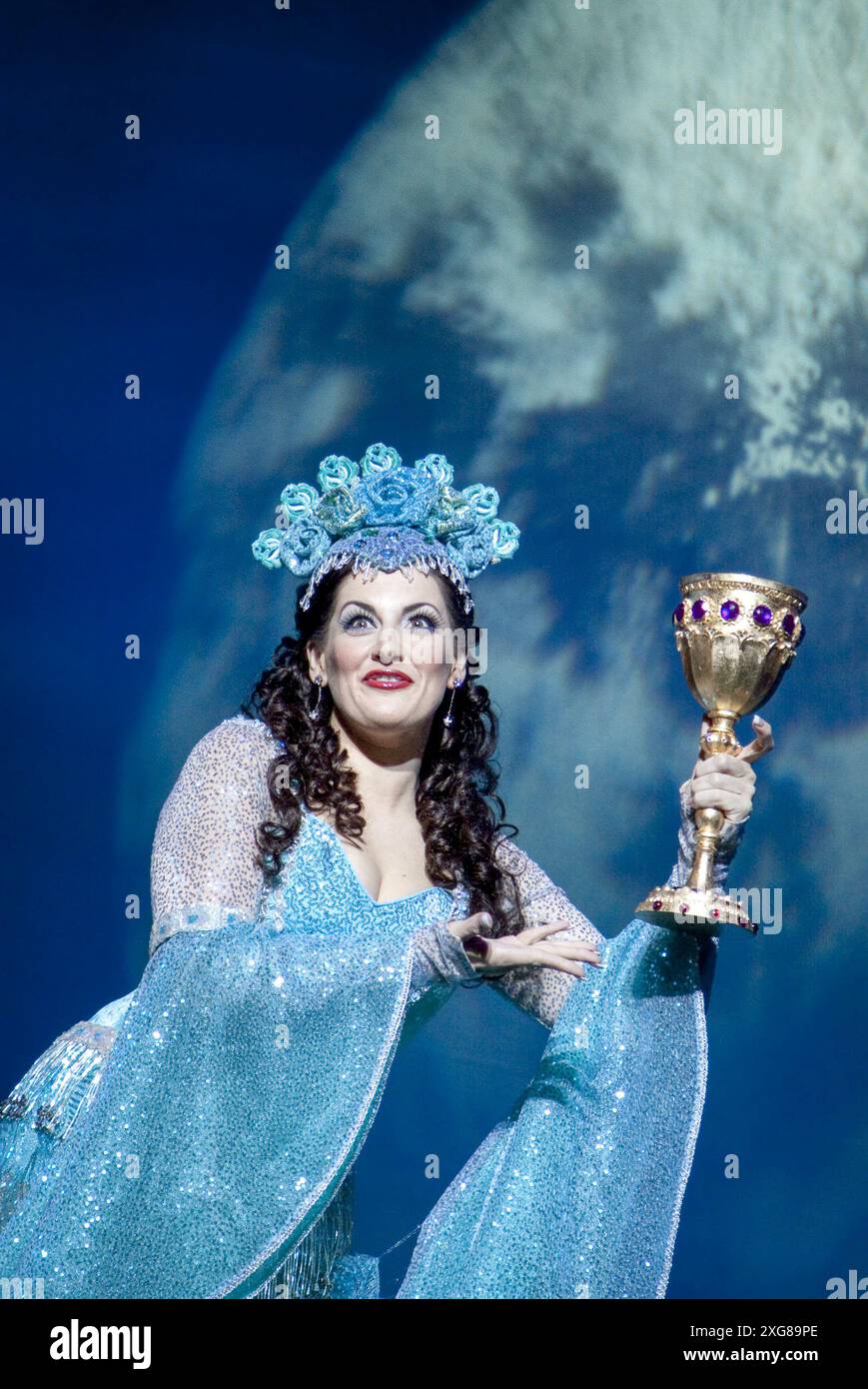 Jodie Prenger (The Lady of the Lake) in Monty Pythons SPAMALOT UK National Tour von 06/2010 Buch & Text: Eric Idle Musik: John du Prez & Eric Idle Design: Hugh Durrant Beleuchtung: Nick Richings Regisseur: Christopher Luscombe Stockfoto