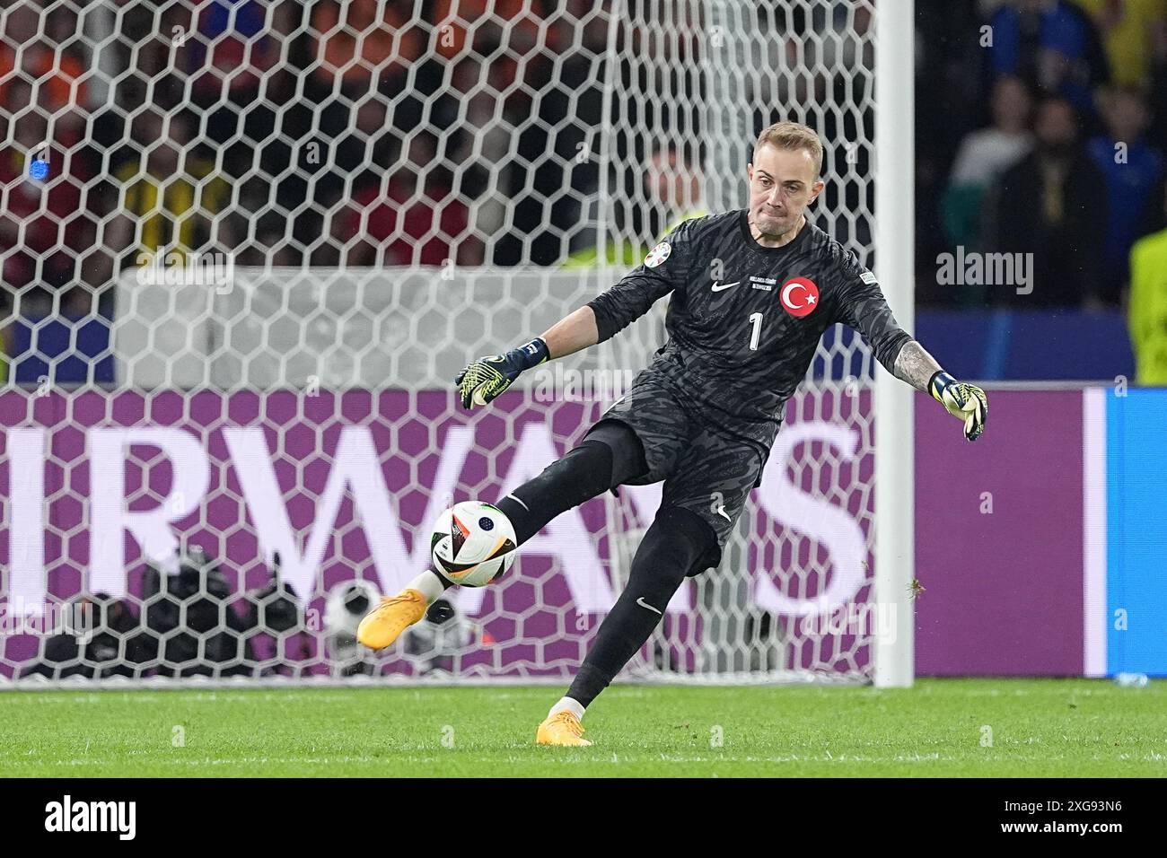 Berlin, Deutschland. Juli 2024. Gunok Mert of Turkiye wurde während des Spiels der UEFA EURO 2024 zwischen den Niederlanden und Turkiye im Olimpiastadion gesehen. Endpunktzahl: Full Time, Niederlande 2:1 Turkiye (Foto: Grzegorz Wajda/SOPA Images/SIPA USA) Credit: SIPA USA/Alamy Live News Stockfoto