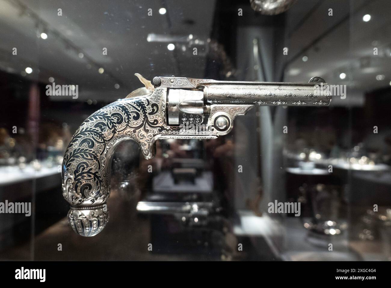 Ausstellung „Collecting Inspiration: Edward C. Moore at Tiffany & Co.“ im Metropolitan Museum of Art, New York City, USA 2024 Stockfoto