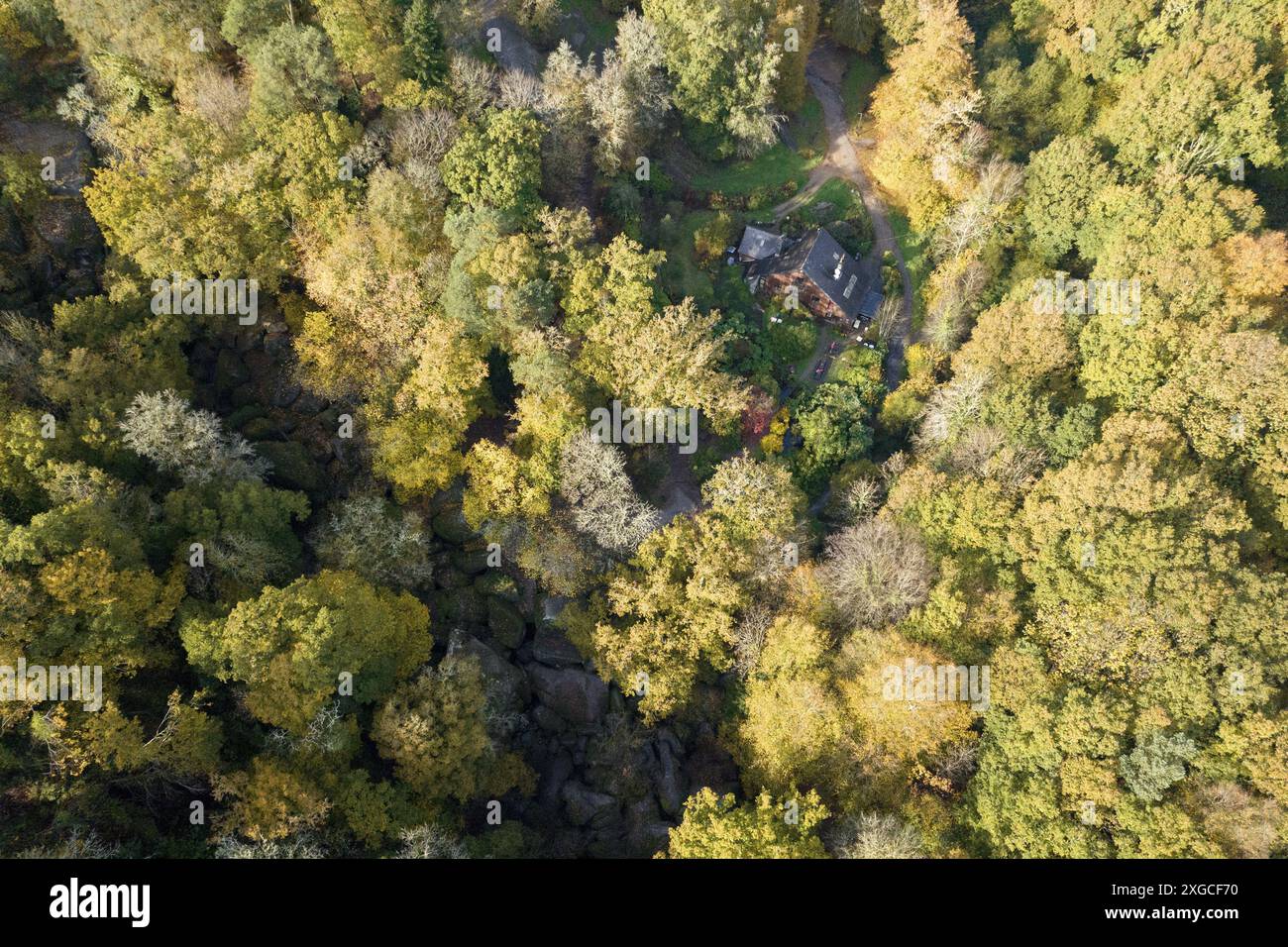 Frankreich, Finistere, regionaler Naturpark Armorica, Huelgoat im Herzen der Monts d'Arree (aus der Vogelperspektive) Stockfoto