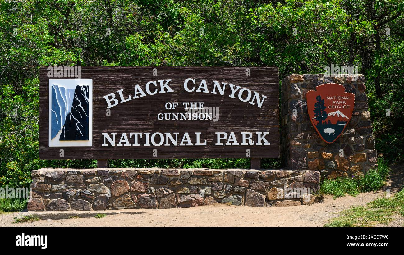 Montrose, CO, USA – 13. Juni 2024; Schild am Black Canyon des Gunnison-Nationalparks in Colorado Stockfoto