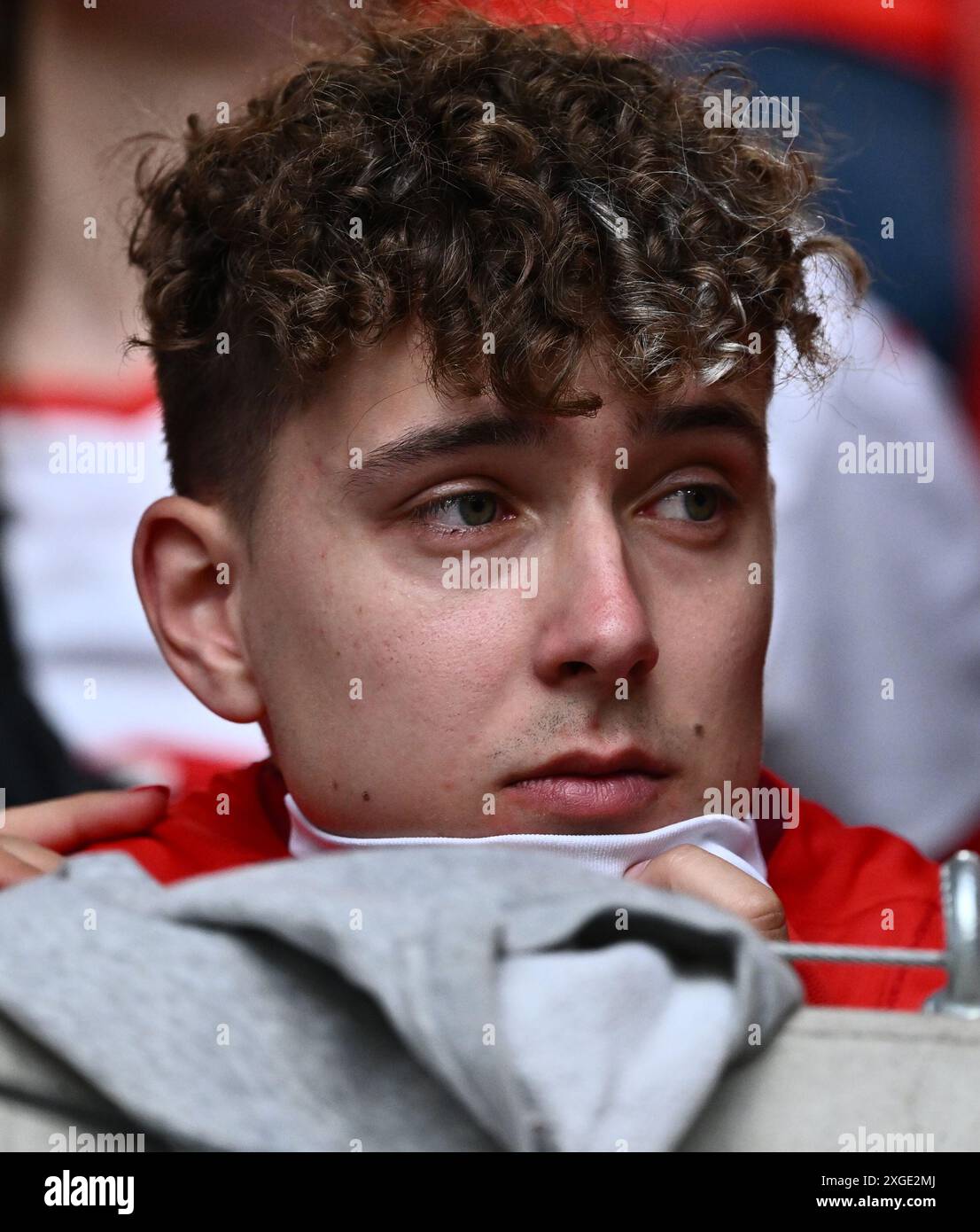 DÜSSELDORF, DEUTSCHLAND - 6. JULI: Schweizer Fans beim Viertelfinalspiel der UEFA EURO 2024 zwischen England und der Schweiz in der Düsseldorf Arena Stockfoto