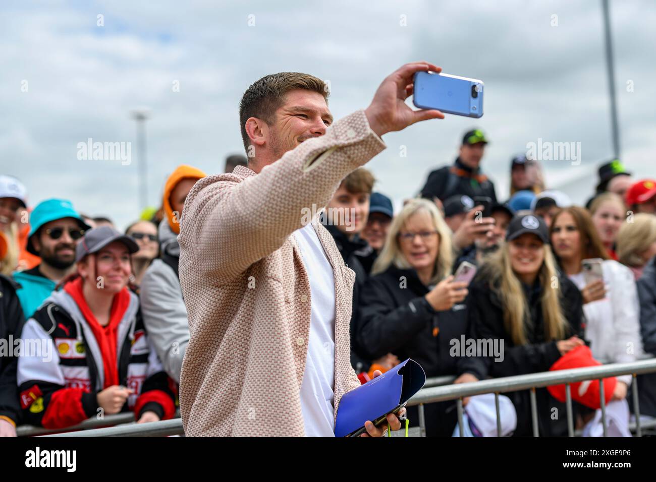 NORTHAMPTONSHIRE, VEREINIGTES KÖNIGREICH. Juli, 24. Owen Farrell, der ehemalige Kapitän von England und Sarazenen, wurde am Sonntag, den 7. Juli 2024, zum Grand Prix 2024 von Qatar Airways auf dem Silverstone Circuit in NORTHAMPTONSHIRE, ENGLAND, eingeladen. Quelle: Taka G Wu/Alamy Live News Stockfoto