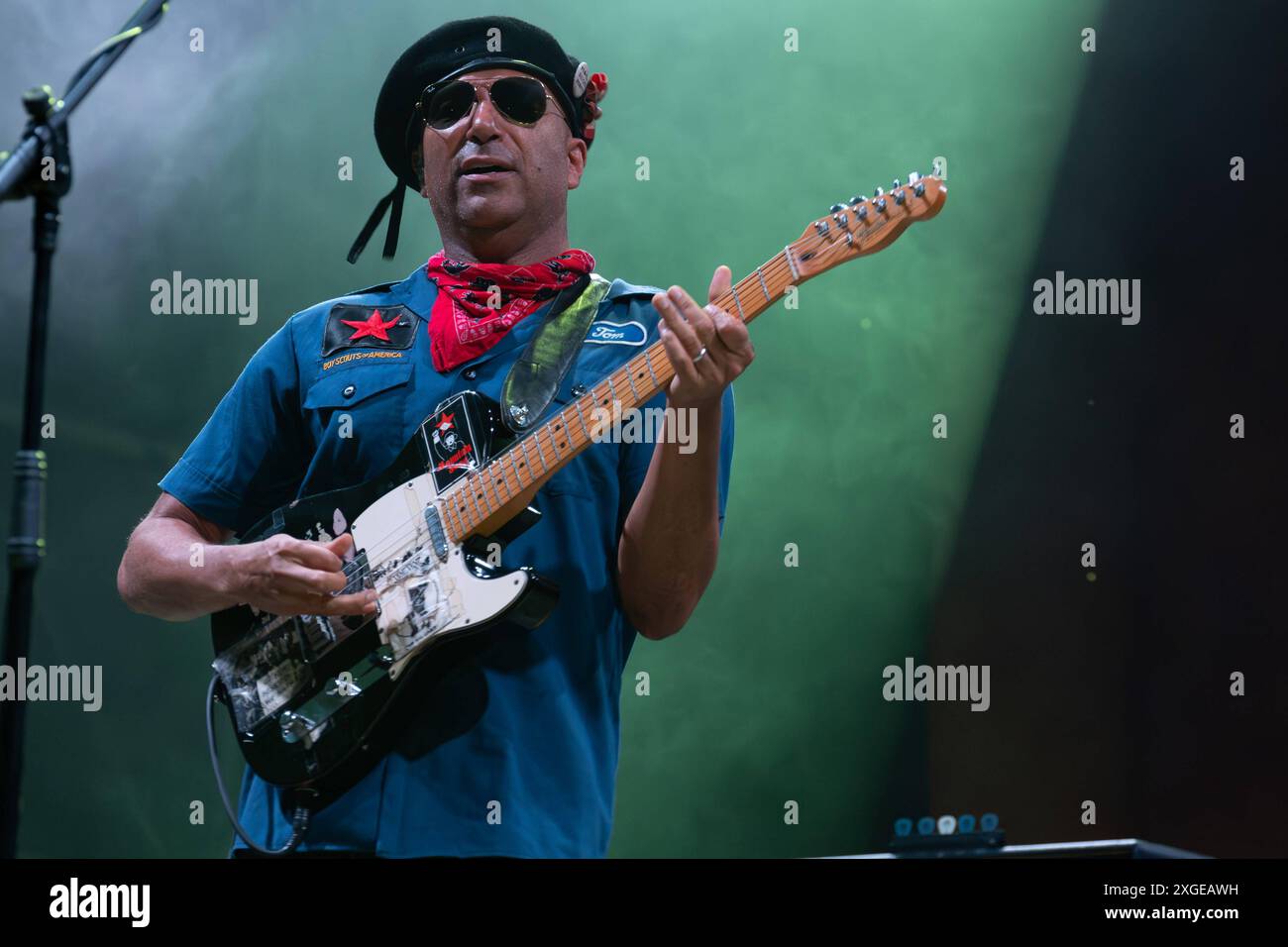 Musikkonzert - Tom Morello - The Atlas Undeground Fire Tom Morello, Künstlername von Thomas Baptiste Morello, während seines Live-Auftritts im Schloss Villafranca für seine The Atlas Underground Fire World Tour 2024 am 8. Juli 2024 in Villafranca di Verona, Italien. Villafranca di Verona Schloss Villafranca Italien Copyright: XRobertoxTommasinix/xLiveMediax LPM 1436294 Stockfoto