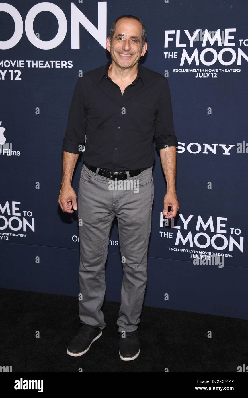 New York, USA. Juli 2024. Peter Jacobson nimmt am 8. Juli 2024 an der Uraufführung der Apple Originalfilme Fly Me to the Moon am AMC Lincoln Square 13 in New York, NY, Teil. (Foto: Anthony Behar/SIPA USA) Credit: SIPA USA/Alamy Live News Stockfoto