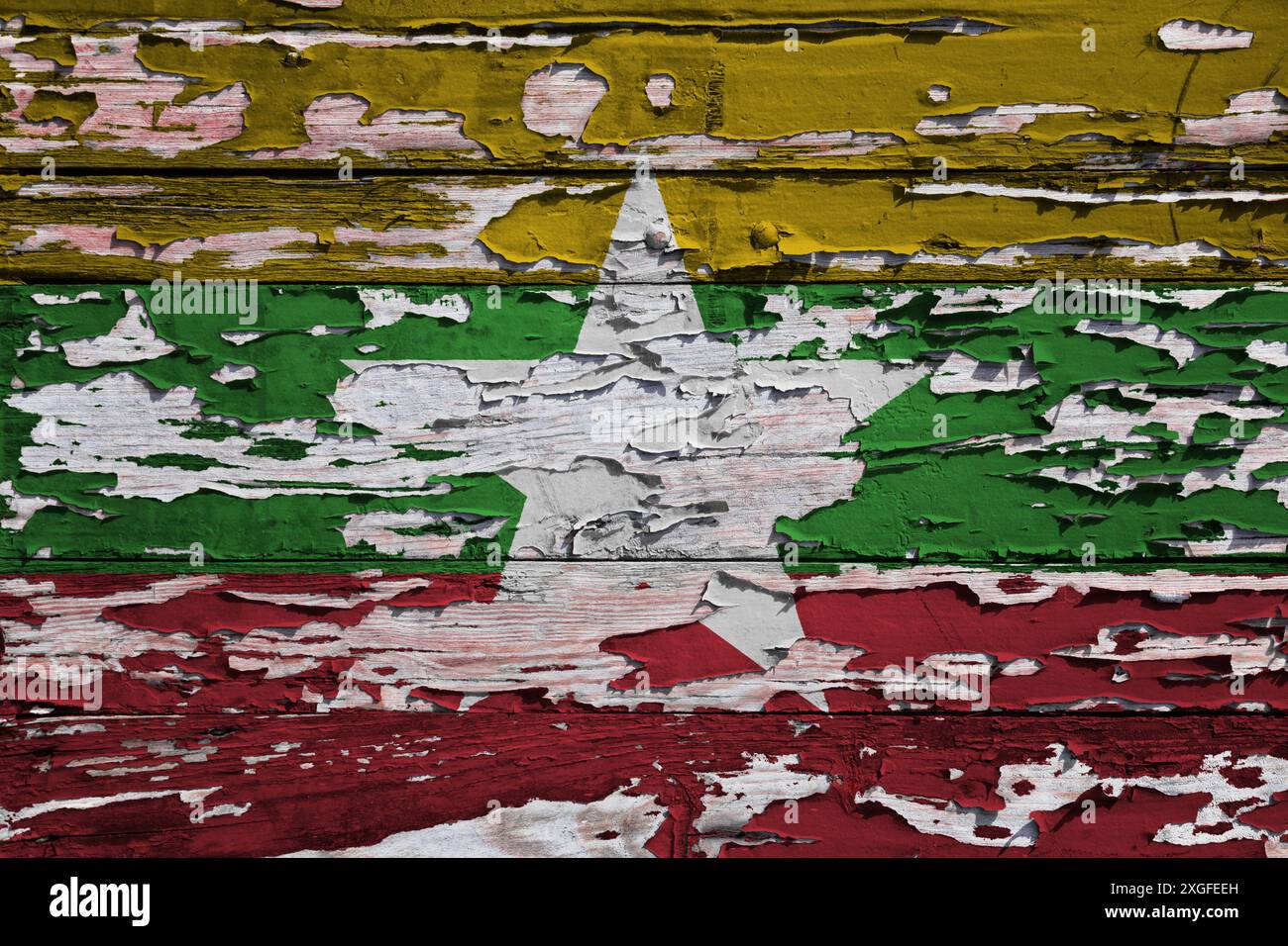 Flagge von Myanmar auf einem Holzbrett gemalt. Stockfoto