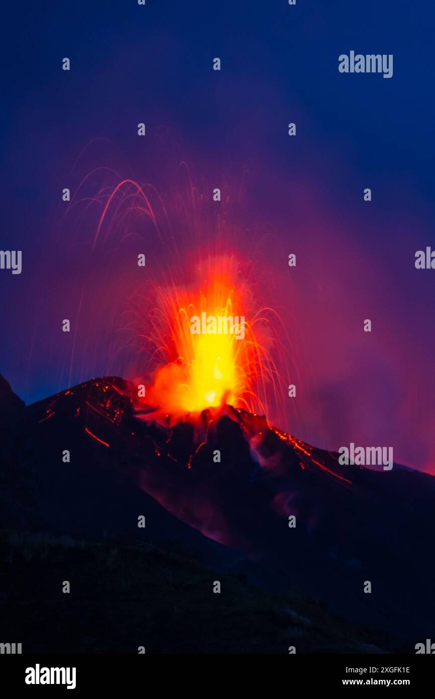 Eruption des Stromboli-Vulkans, Äolische Inseln, Italien Stockfoto