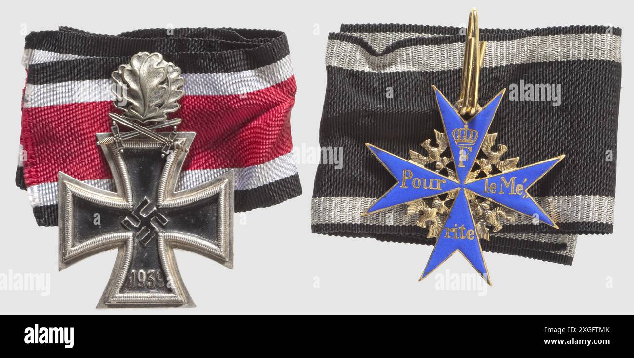 Medaillen und Dekorationen, Ritterorden, Ritterkreuz, 20. Jahrhundert, PROPERTY-RELEASE | REDTORIAL-USE-ONLY Stockfoto