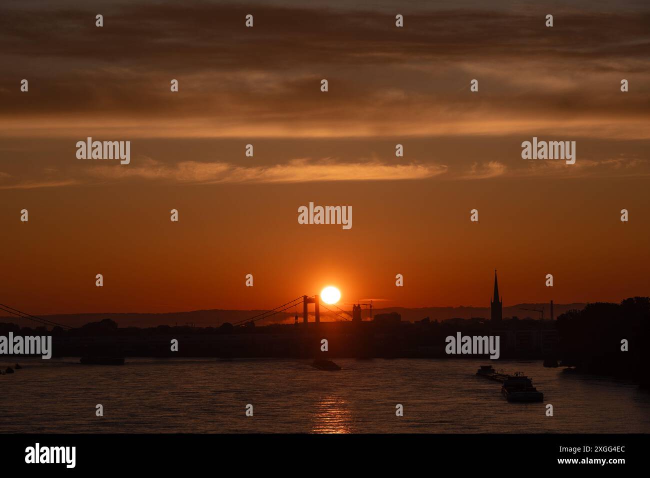 Sonnenaufgangsfotografie in Köln Stockfoto