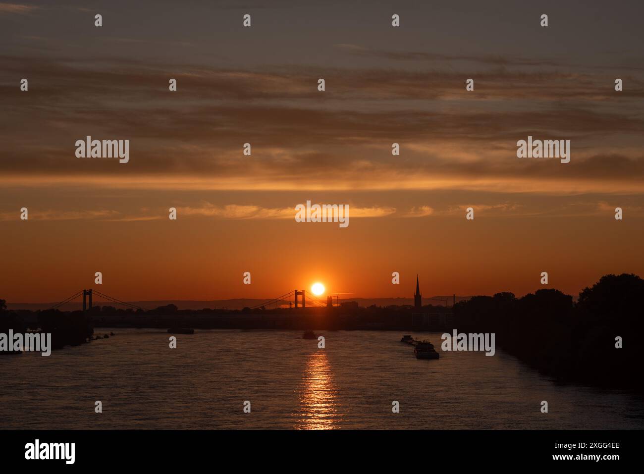 Sonnenaufgangsfotografie in Köln Stockfoto