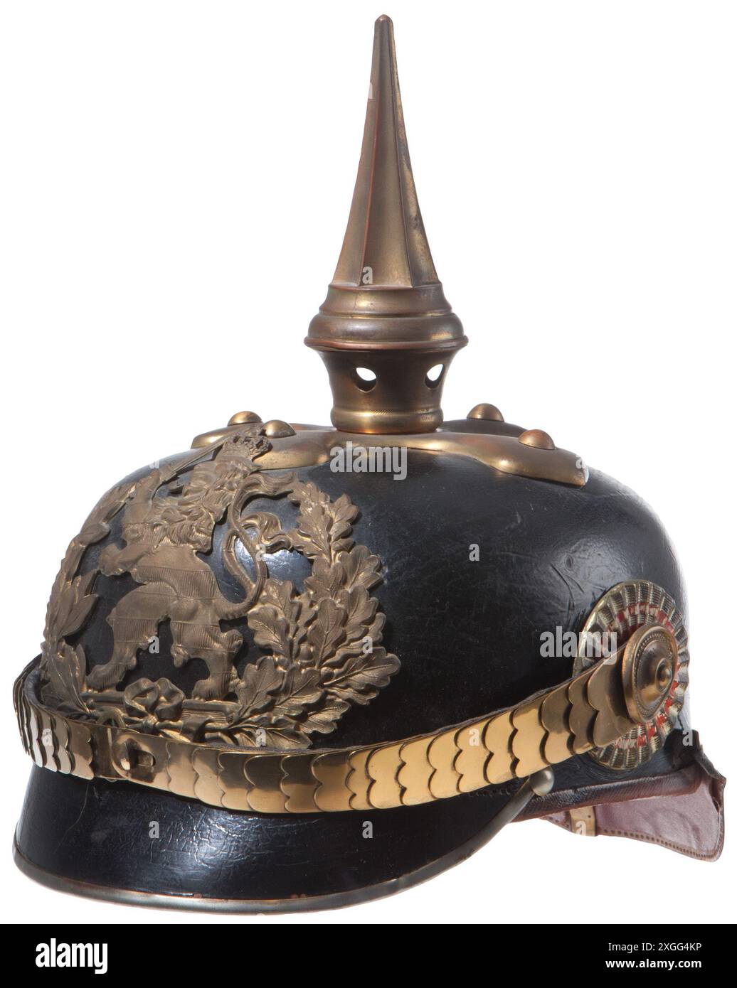 Ein kaiserlicher deutscher Helm M 15 für einen Offizier der Hessischen Infanterie Schwarzer Kompositkörper mit abgerissenem, FREIGELASSENEM EIGENTUM Stockfoto